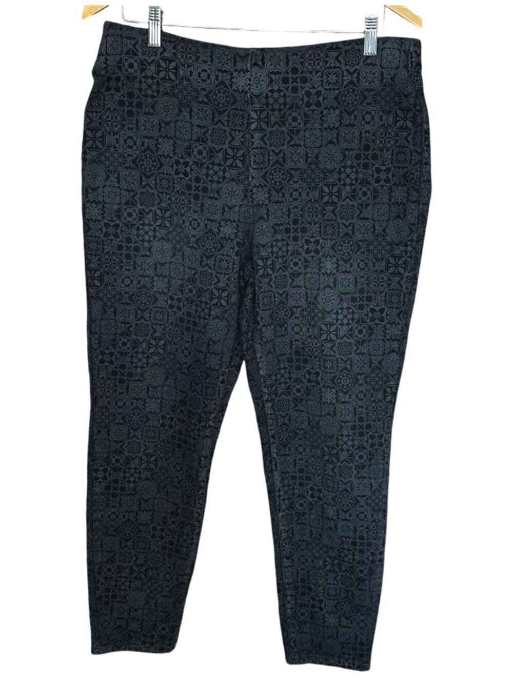 Soft Surroundings The Ultimate Denim Pull-on Jeans Size Large Black Floral
